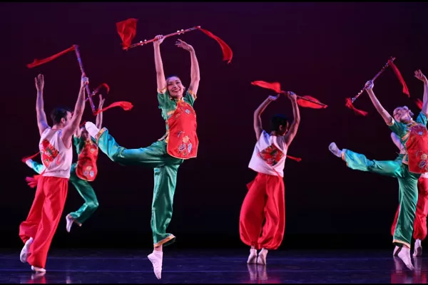 The Art of Chinese Dance